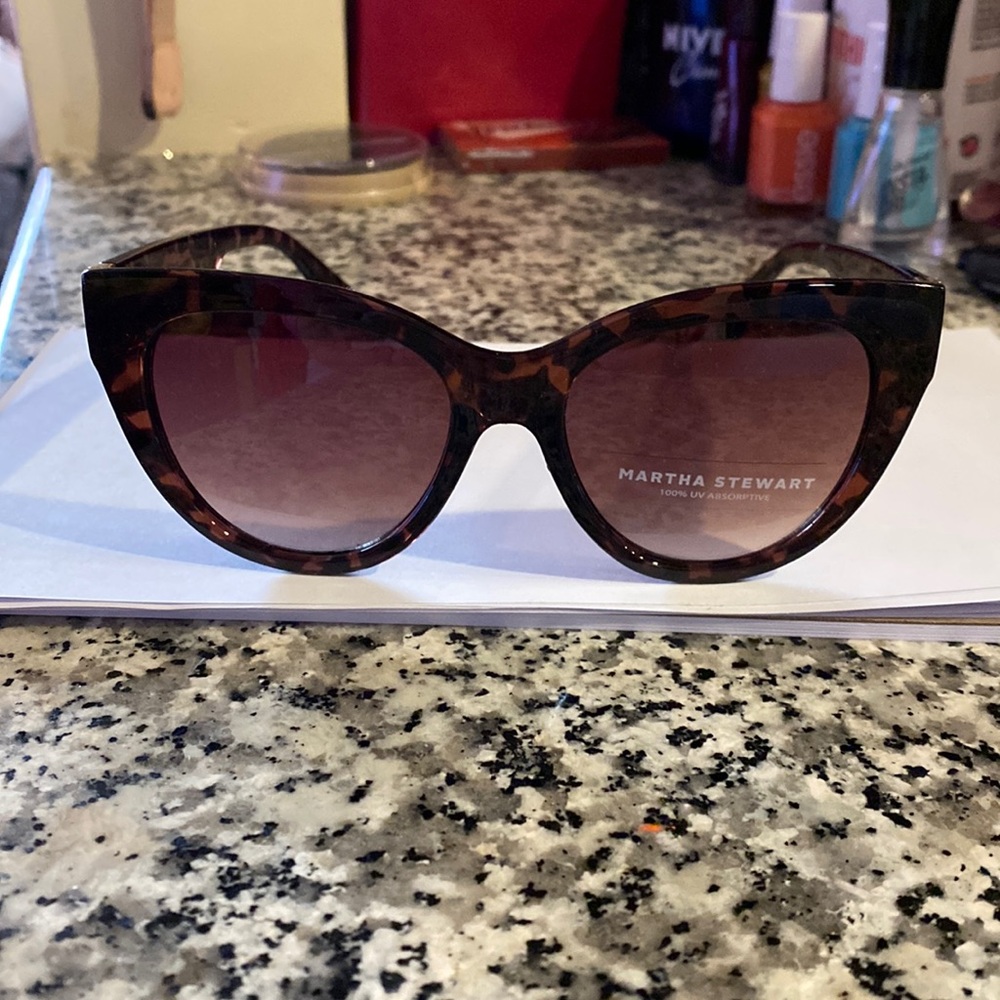 Martha Stewart Womens Sunglasses